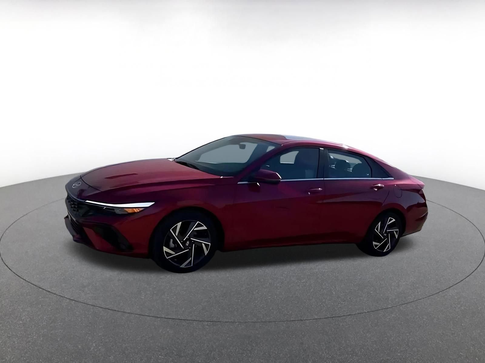 Used 2025 Hyundai Elantra Limited image 4