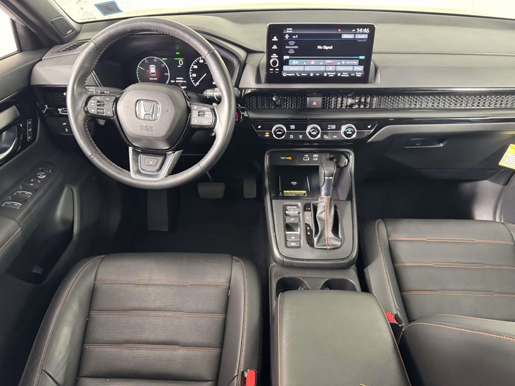Used 2025 Honda CR-V Sport Touring image 5