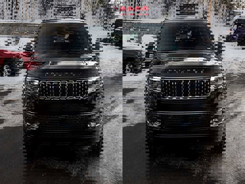 New 2025 Jeep Wagoneer 4WD image 2