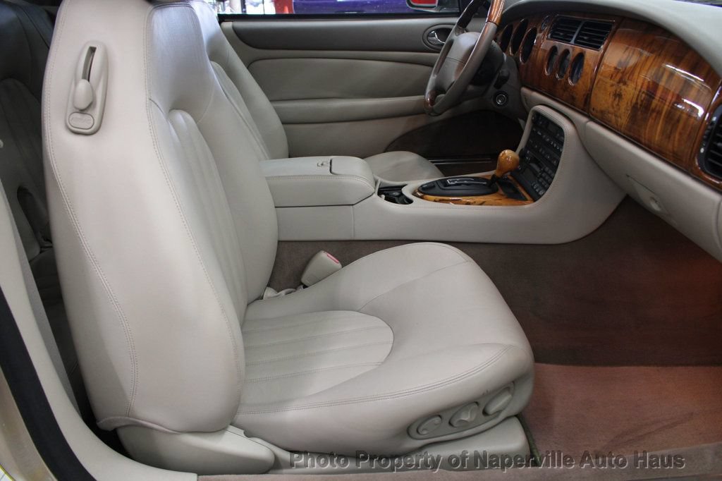 Used 2002 Jaguar XK8 Convertible RWD image 33