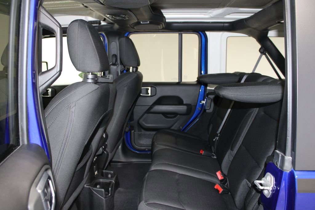 Used 2020 Jeep Wrangler Unlimited Sahara w/ LED Lighting Group image 24