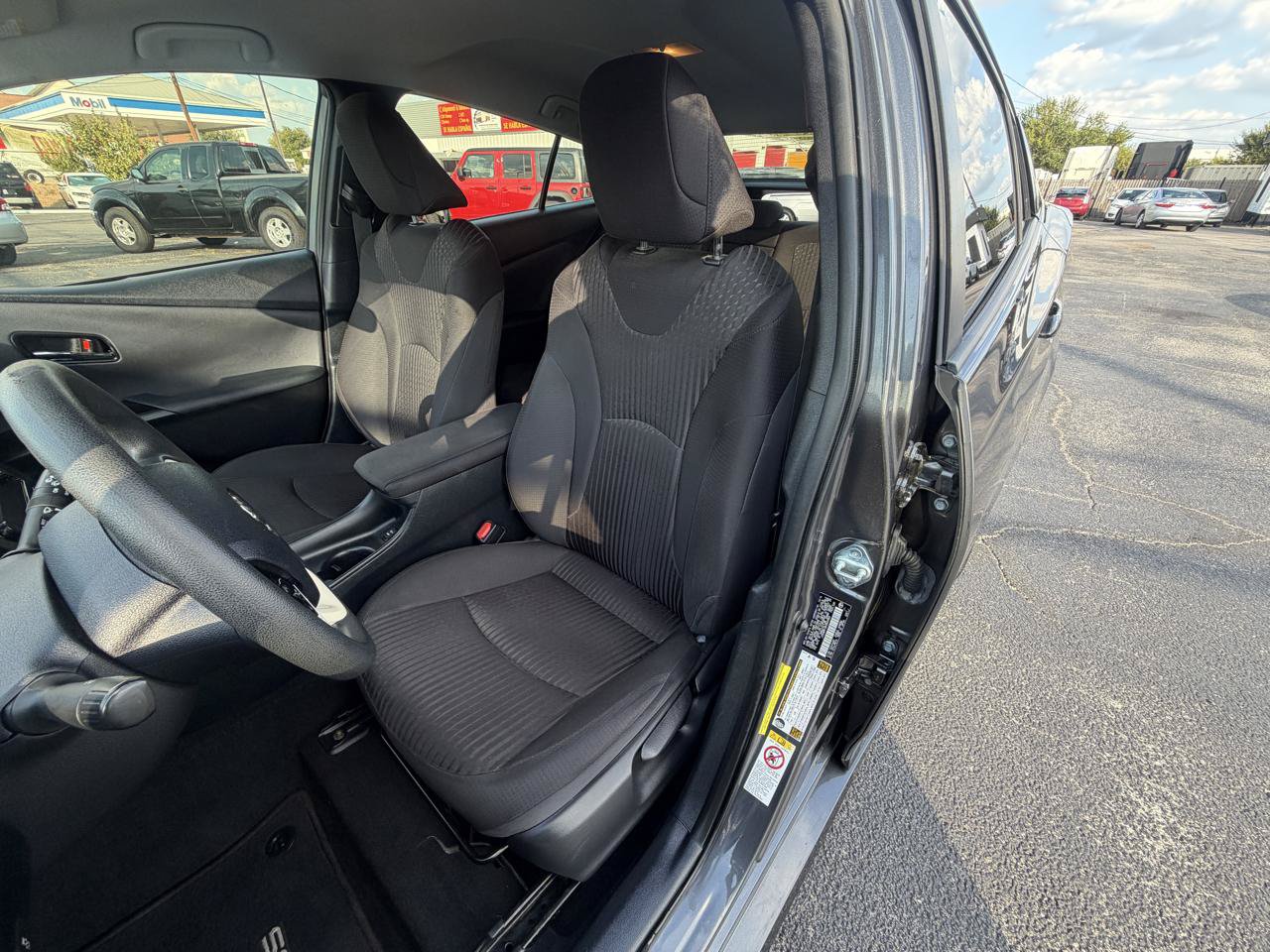 Used 2017 Toyota Prius Two FWD image 10