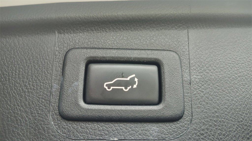 Used 2018 Subaru Outback 3.6R Limited image 34