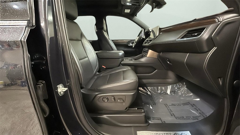 Used 2023 Chevrolet Tahoe High Country image 13