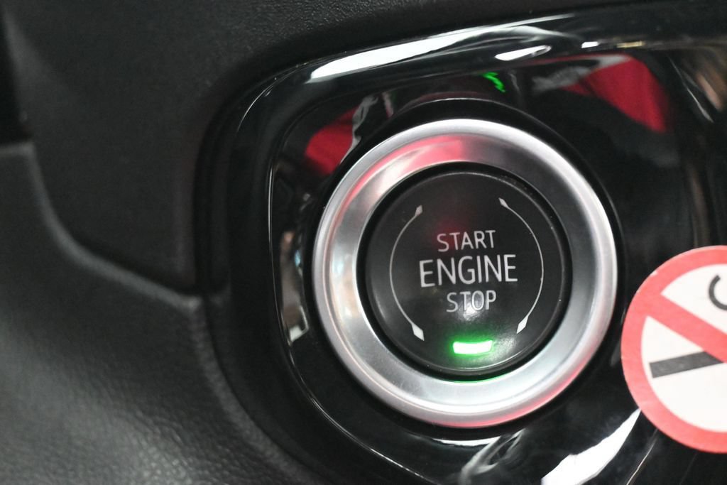 Used 2025 GMC Sierra 1500 SLT RWD image 26