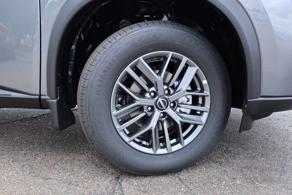 New 2026 Nissan Rogue S image 16