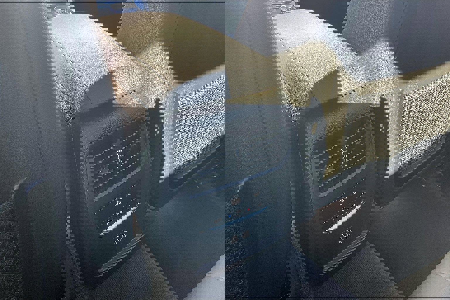 Used 2021 BMW 430i xDrive Coupe w/ M Sport Package image 40