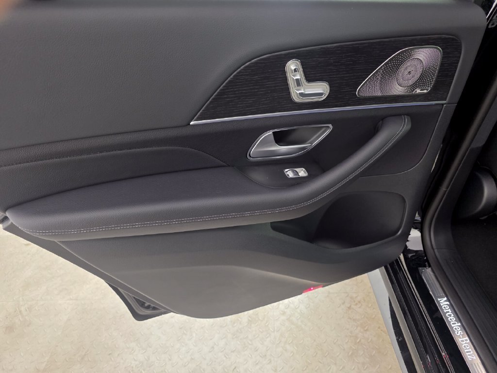 New 2027 Mercedes-Benz GLS 450 4MATIC image 13
