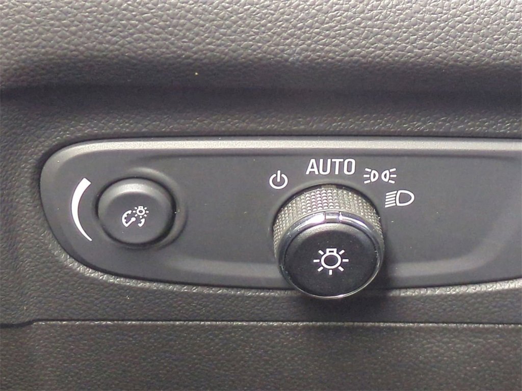 Used 2022 Buick Envision Preferred image 17