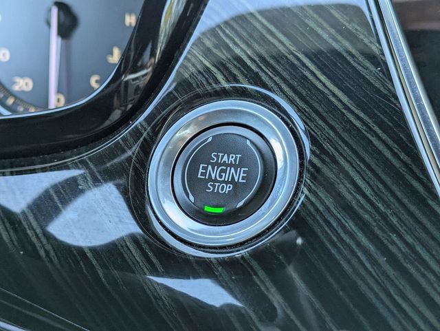 Certified 2023 Cadillac XT6 Premium Luxury FWD image 36