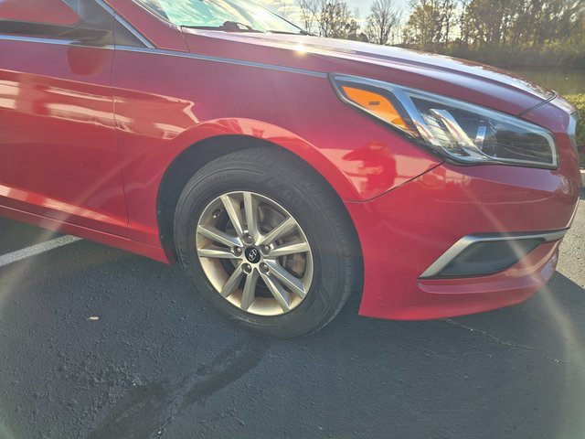 Used 2017 Hyundai Sonata SE image 4