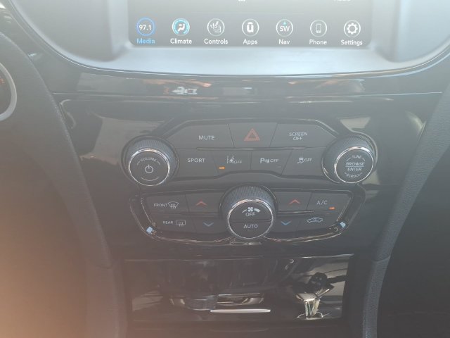 Certified 2023 Chrysler 300 S w/ Comfort Group RWD image 27