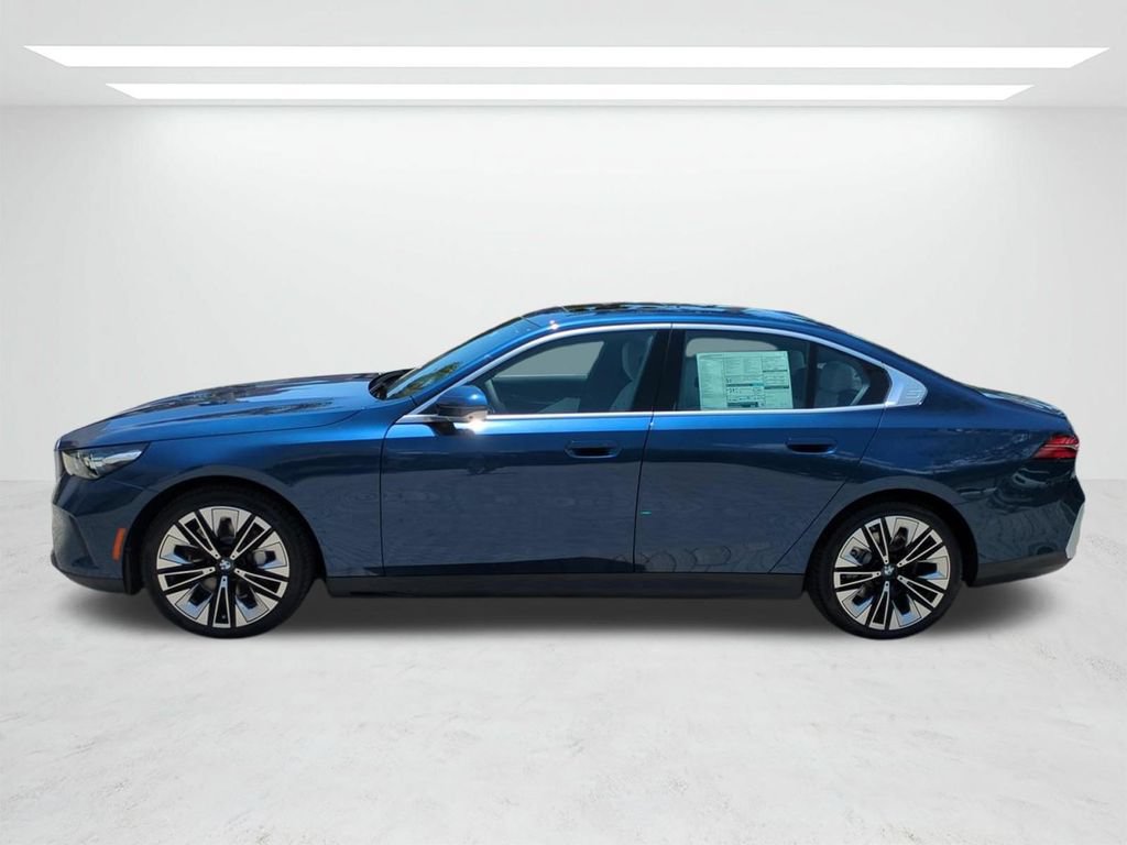 New 2027 BMW 530i w/ Premium Package RWD image 7