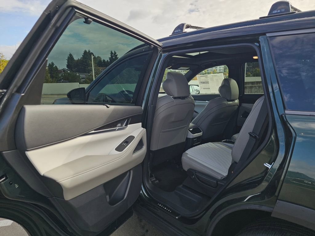 New 2026 INFINITI QX60 Autograph image 17