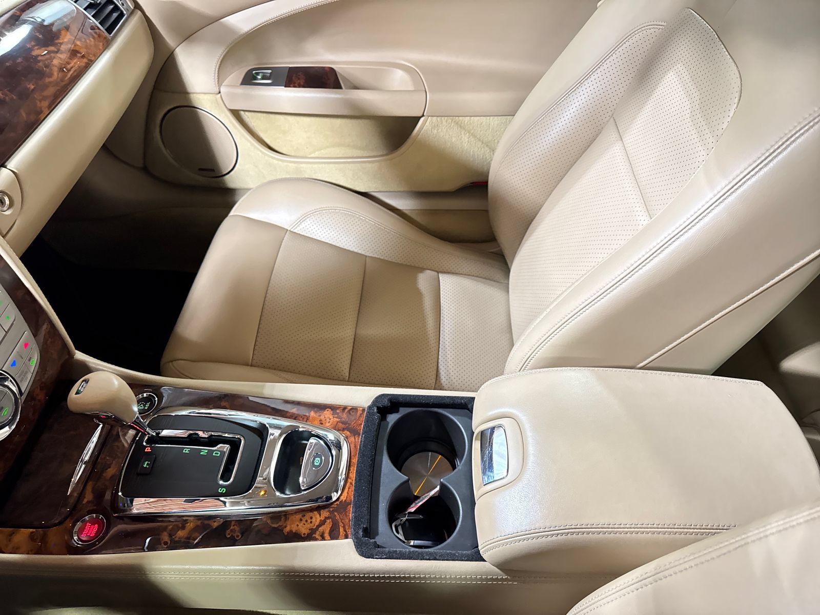 Used 2008 Jaguar XKR R RWD image 25