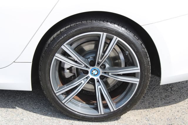 Used 2022 BMW 330e w/ Convenience Package RWD image 8