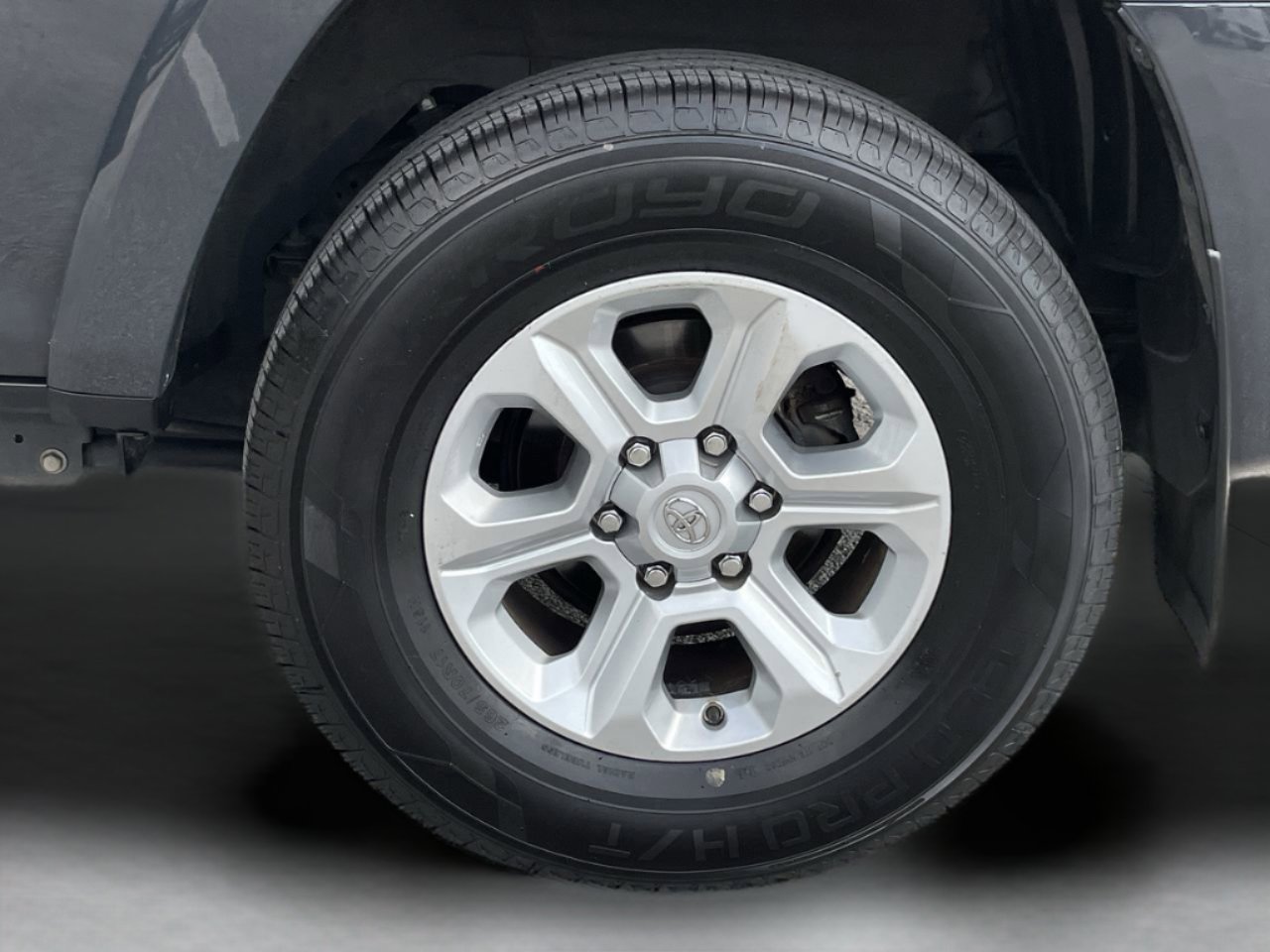 Used 2024 Toyota 4Runner SR5 RWD image 32