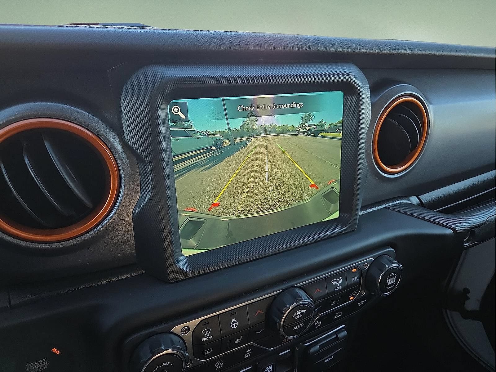 Used 2021 Jeep Gladiator Mojave w/ Uconnect 4C Nav & Sound Group AWD/4WD image 17