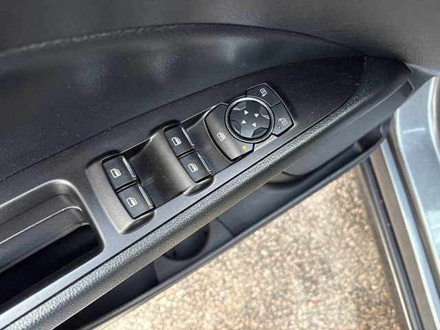 Used 2018 Ford Fusion SE image 24