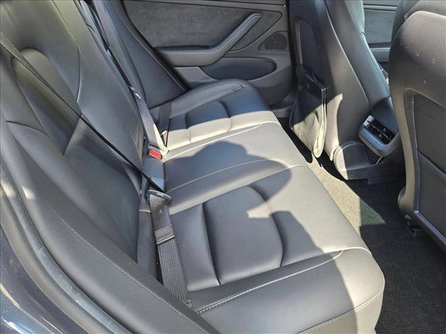 Used 2021 Tesla Model 3 Performance image 16