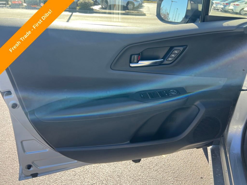 Used 2024 Toyota Prius Limited image 9