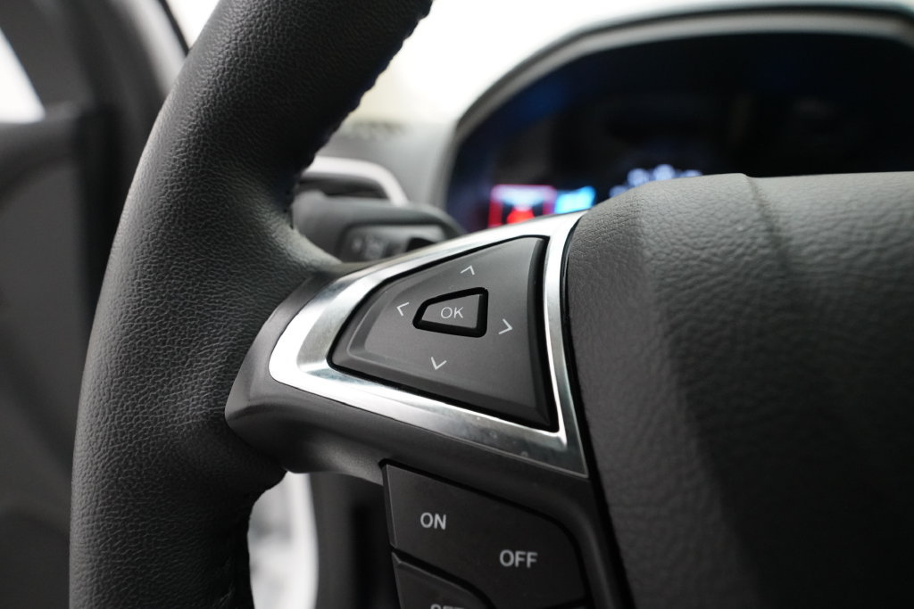 Used 2024 Ford Edge SEL w/ Convenience Package AWD/4WD image 18