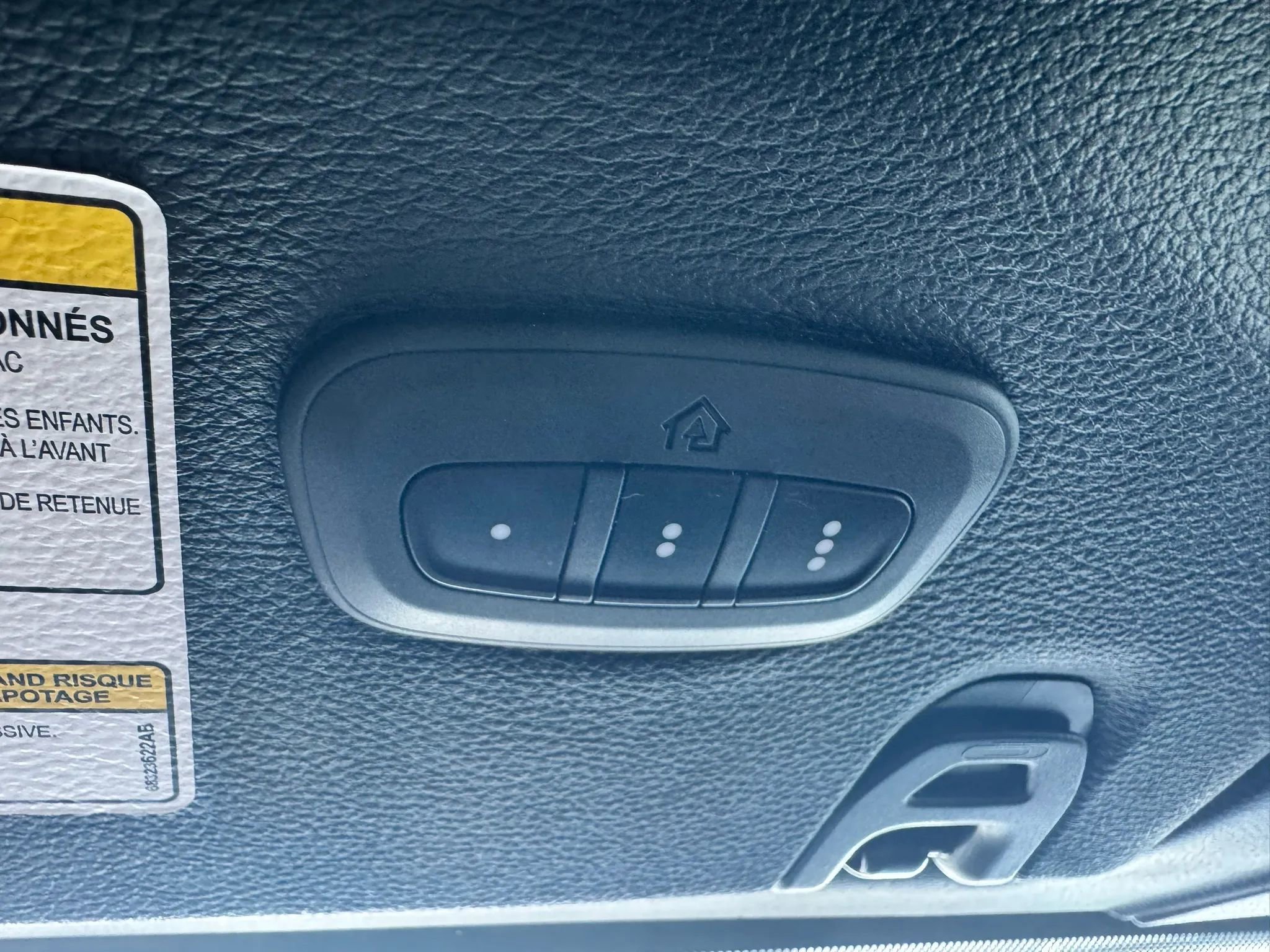 Used 2018 Jeep Wrangler Unlimited Rubicon image 32