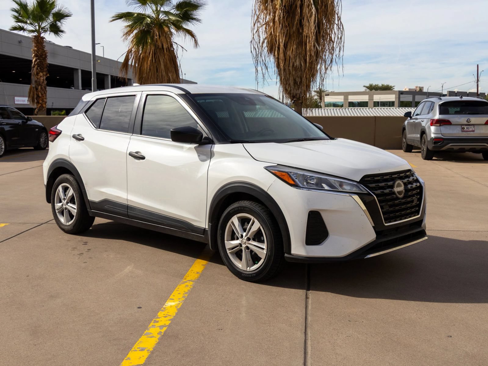 Used 2024 Nissan Kicks S FWD image 1