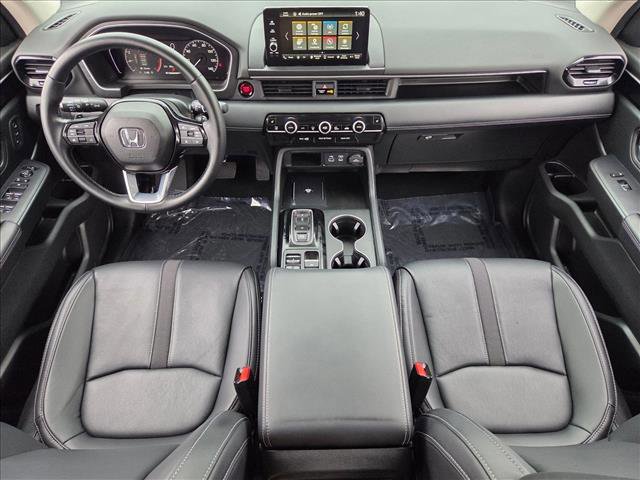 Used 2025 Honda Pilot EX-L image 16