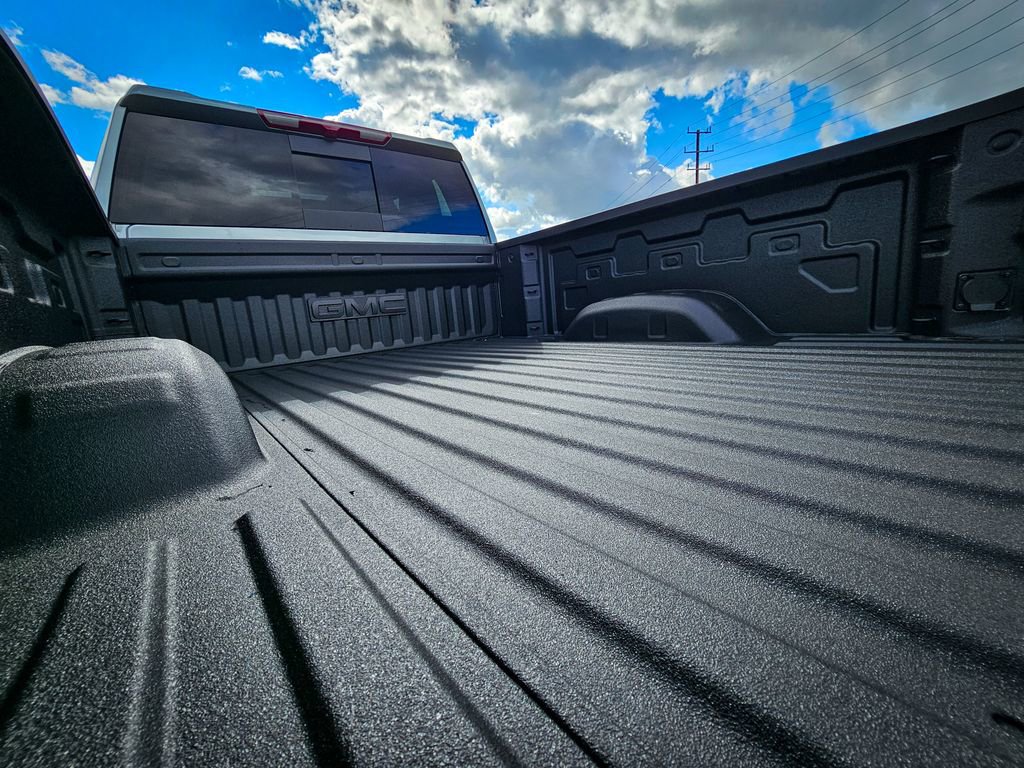 New 2026 GMC Sierra 2500 SLT w/ SLT Premium Package image 6