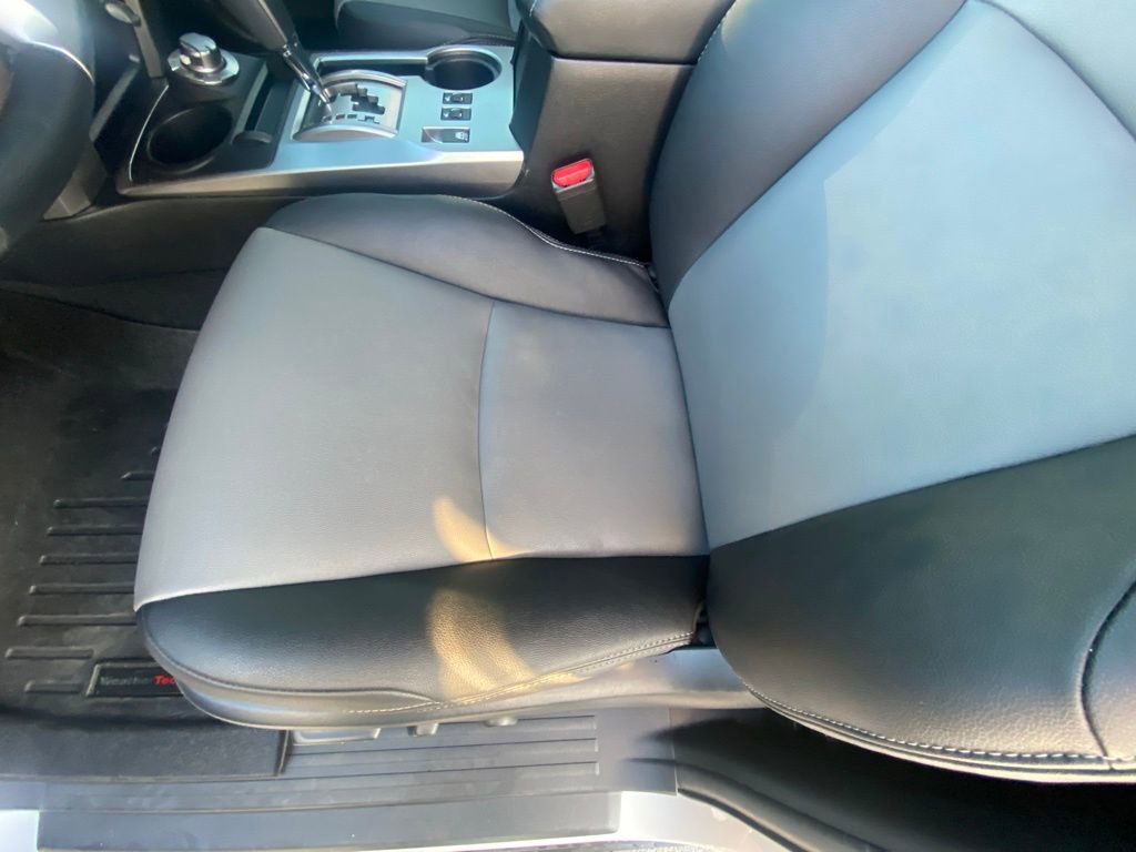 Used 2022 Toyota 4Runner SR5 Premium w/ Moonroof Package AWD/4WD image 22