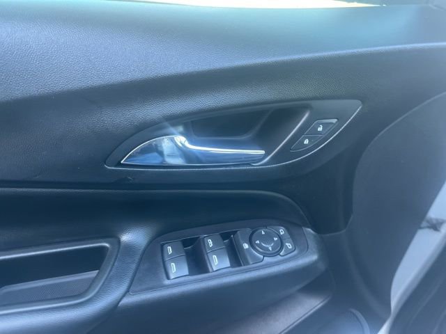 Used 2020 Chevrolet Equinox LT image 17