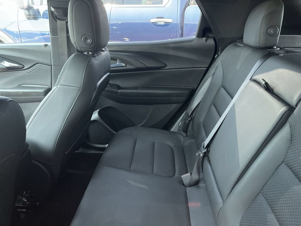Used 2021 Chevrolet TrailBlazer RS w/ Sun and Liftgate Package FWD image 5