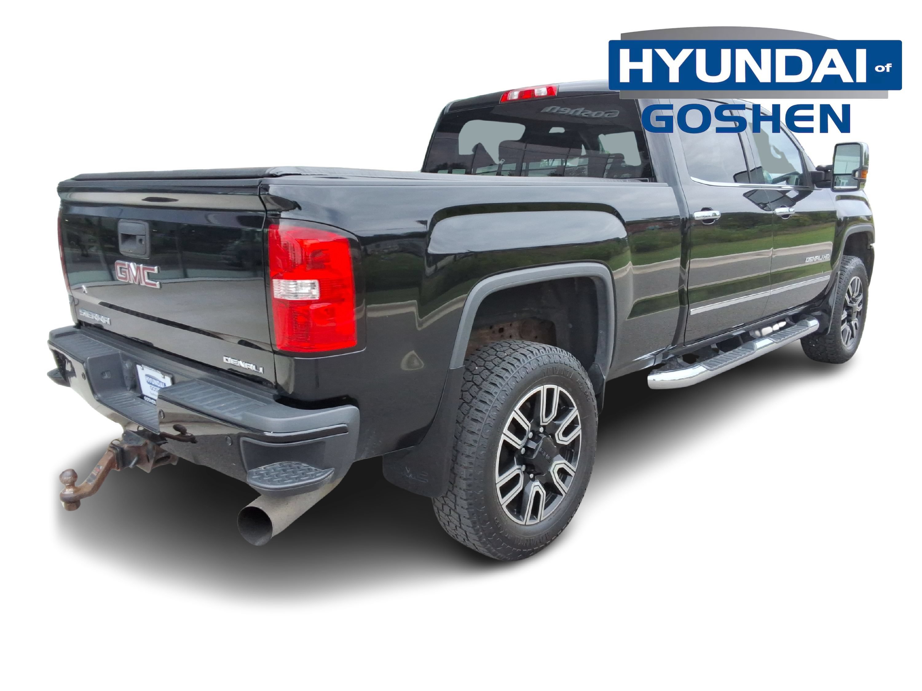 Used 2019 GMC Sierra 2500 Denali w/ Duramax Plus Package AWD/4WD image 9