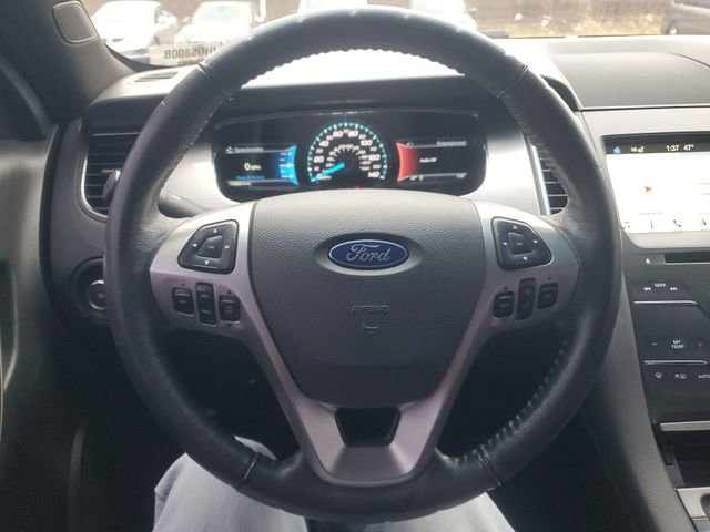 Used 2018 Ford Taurus SEL w/ Equipment Group 201A image 31