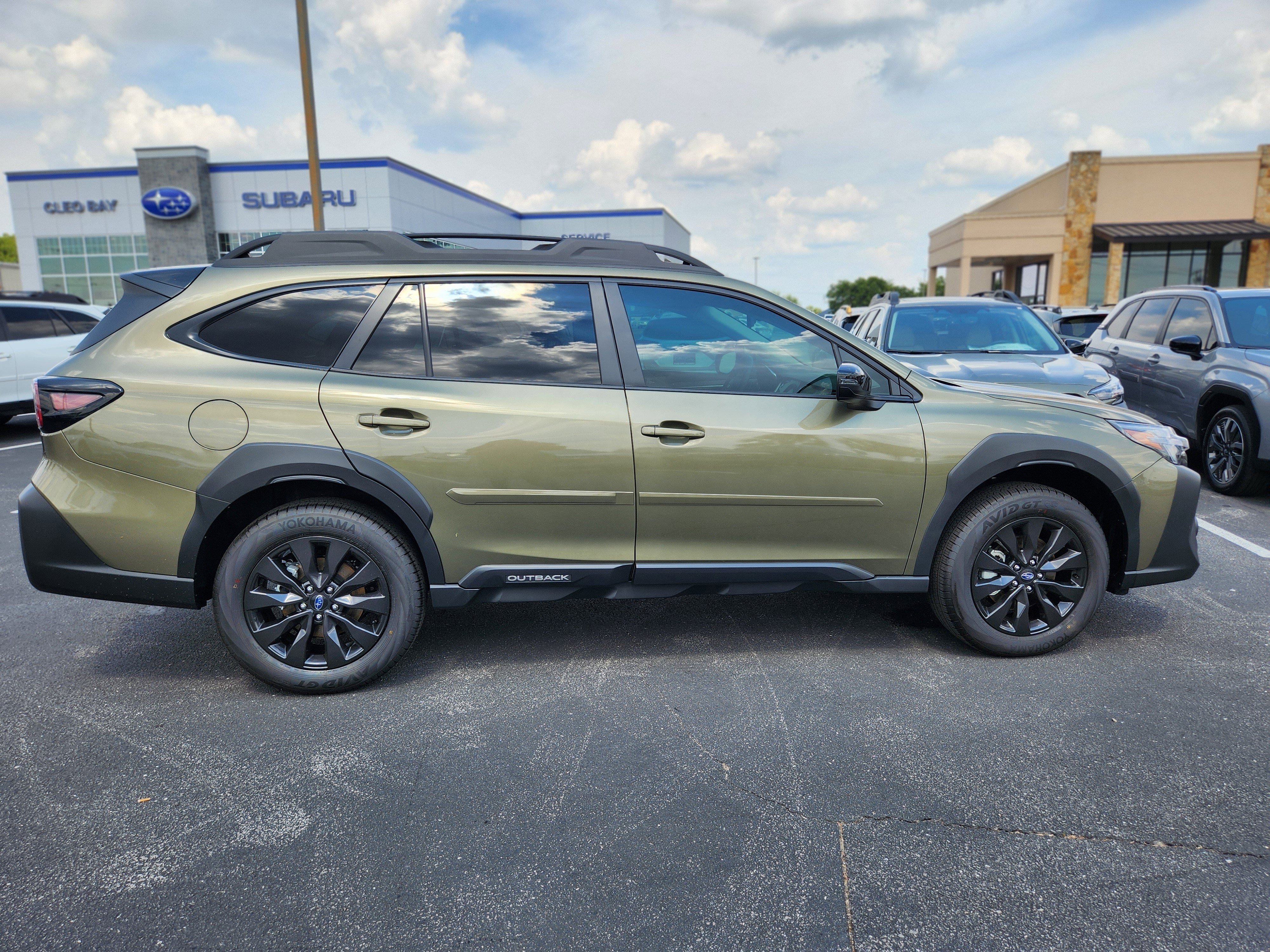 New 2025 Subaru Outback Onyx Edition XT image 8