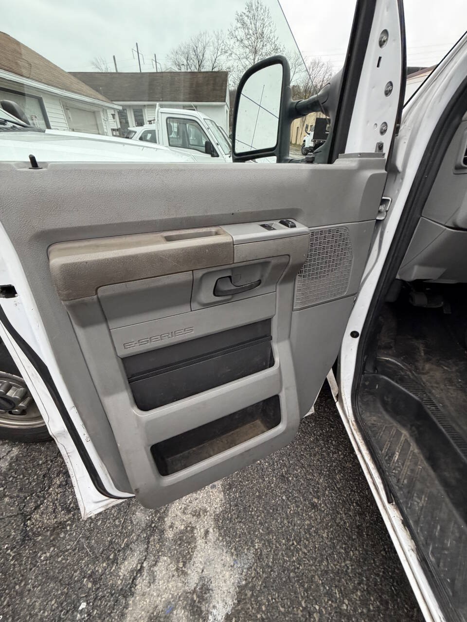 Used 2021 Ford E-350 and Econoline 350 Super Duty w/ Power Windows & Locks Group RWD image 14