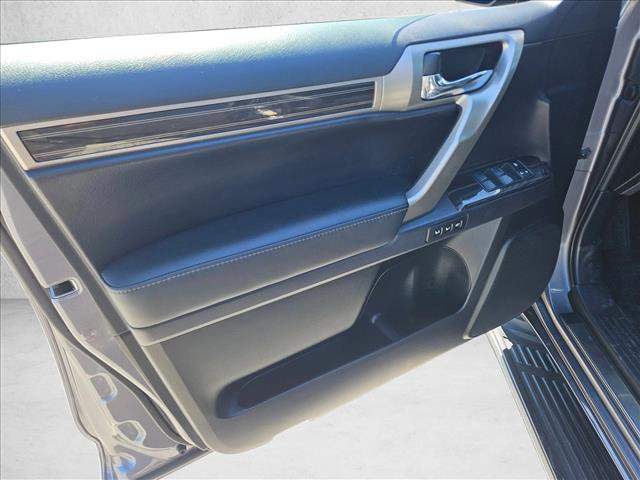 Used 2020 Lexus GX 460 Premium w/ Premium Package AWD/4WD image 12