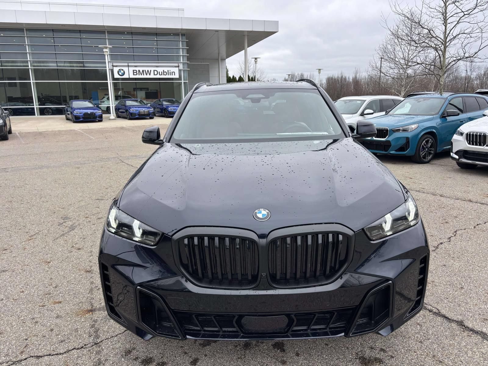 New 2026 BMW X5 xDrive40i w/ M Sport Package AWD/4WD image 2