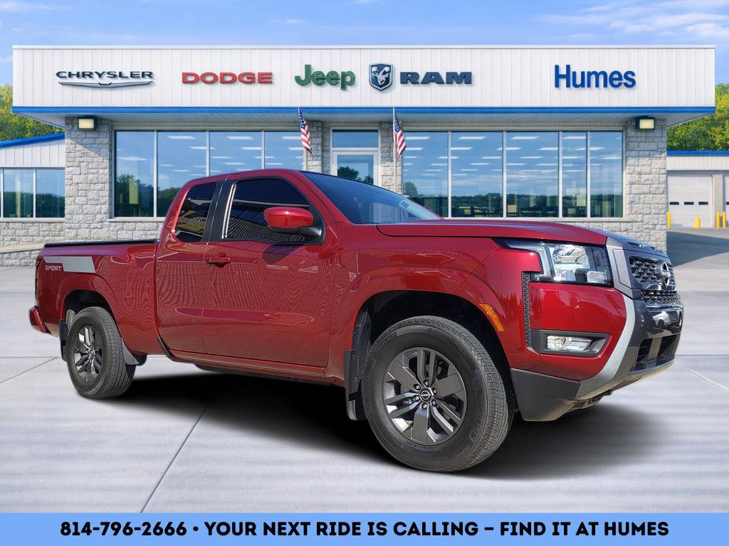 Used 2025 Nissan Frontier SV image 1