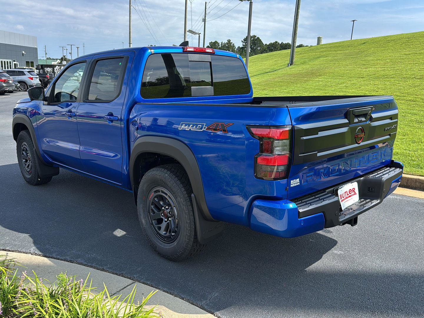 New 2026 Nissan Frontier PRO-4X image 3