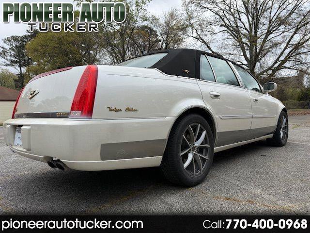 Used 2011 Cadillac DTS FWD image 1