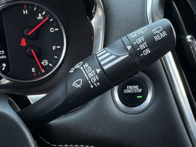 Used 2023 Chevrolet Traverse Premier w/ Redline Edition FWD image 24