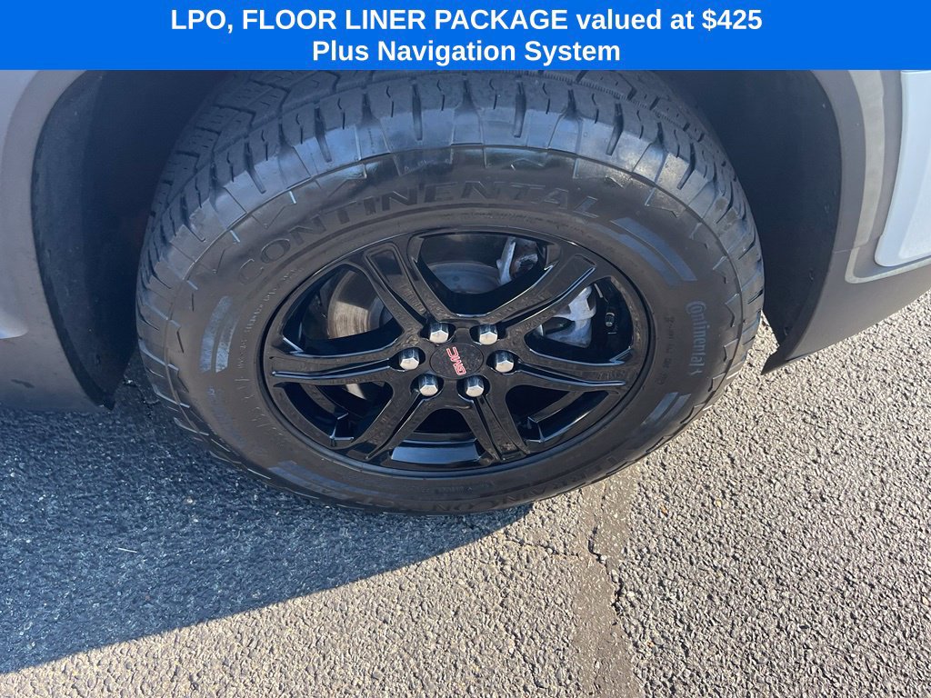 Used 2023 GMC Acadia AT4 w/ Technology Package AWD/4WD image 9