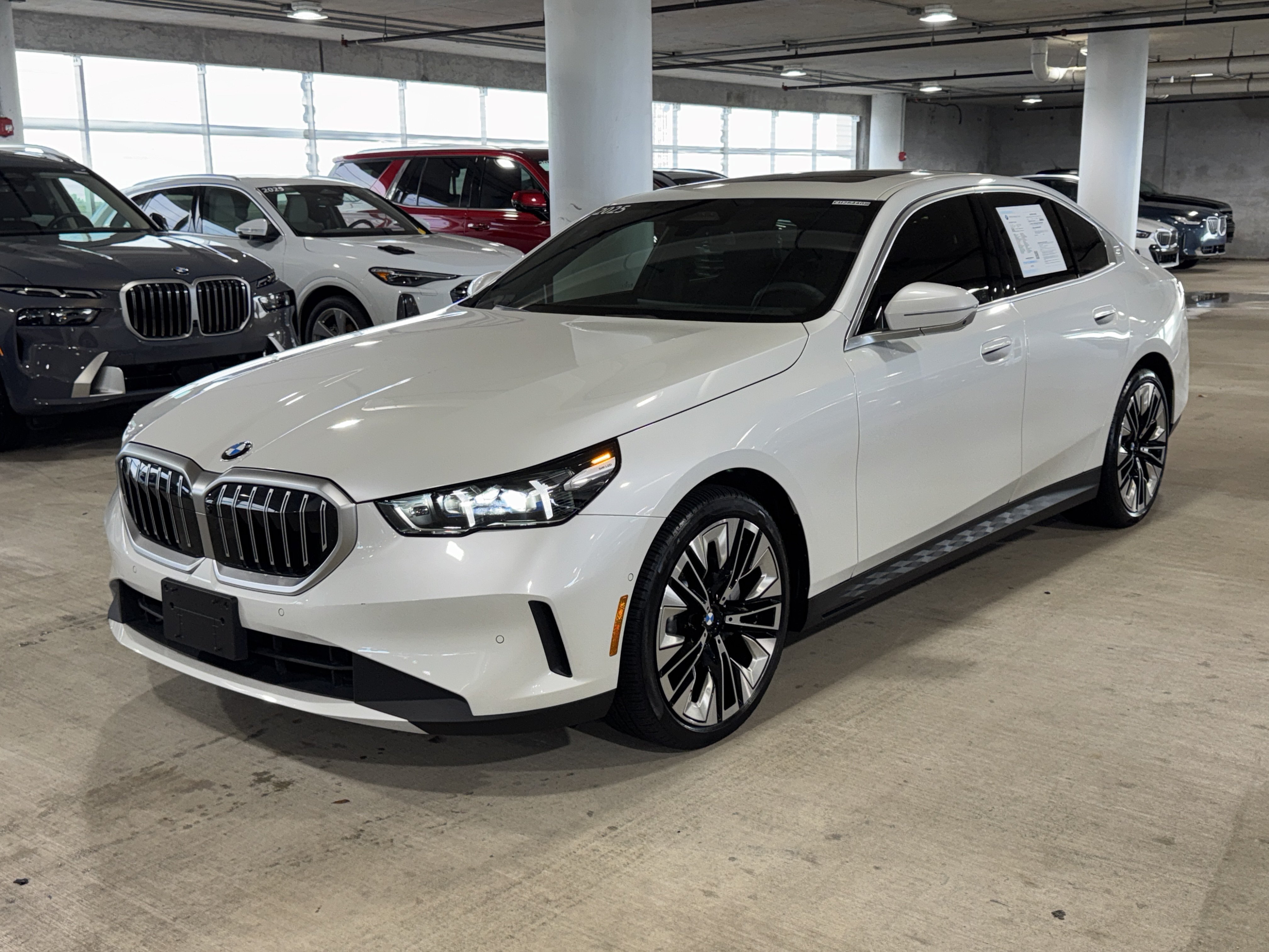 Used 2025 BMW 530i w/ Premium Package RWD image 4