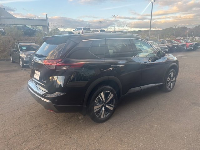 Used 2024 Nissan Rogue SL image 6