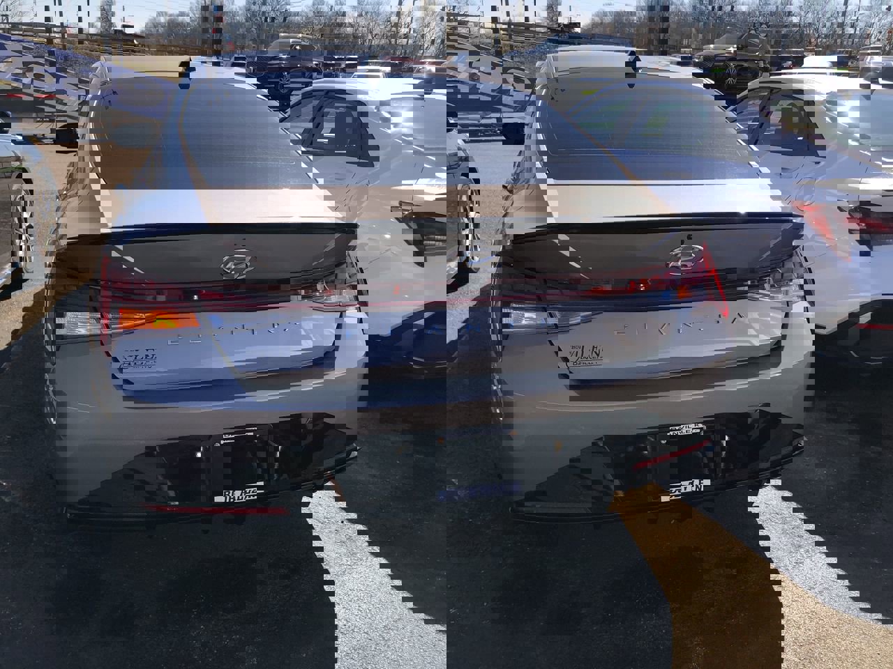 Used 2023 Hyundai Elantra N Line image 9