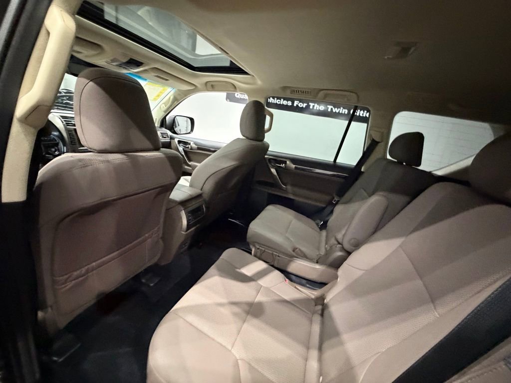 Used 2020 Lexus GX 460 Premium AWD/4WD image 25