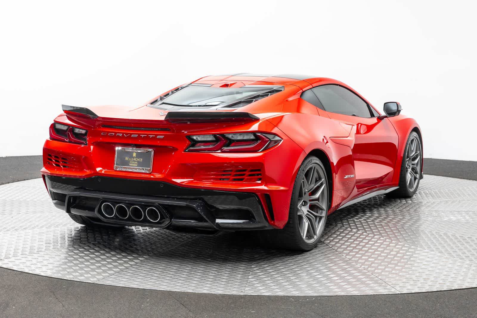 Used 2024 Chevrolet Corvette Z06 RWD image 22