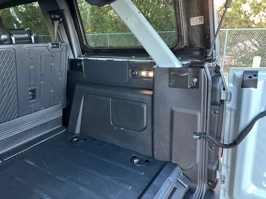 Used 2024 Ford Bronco Outer Banks AWD/4WD image 43